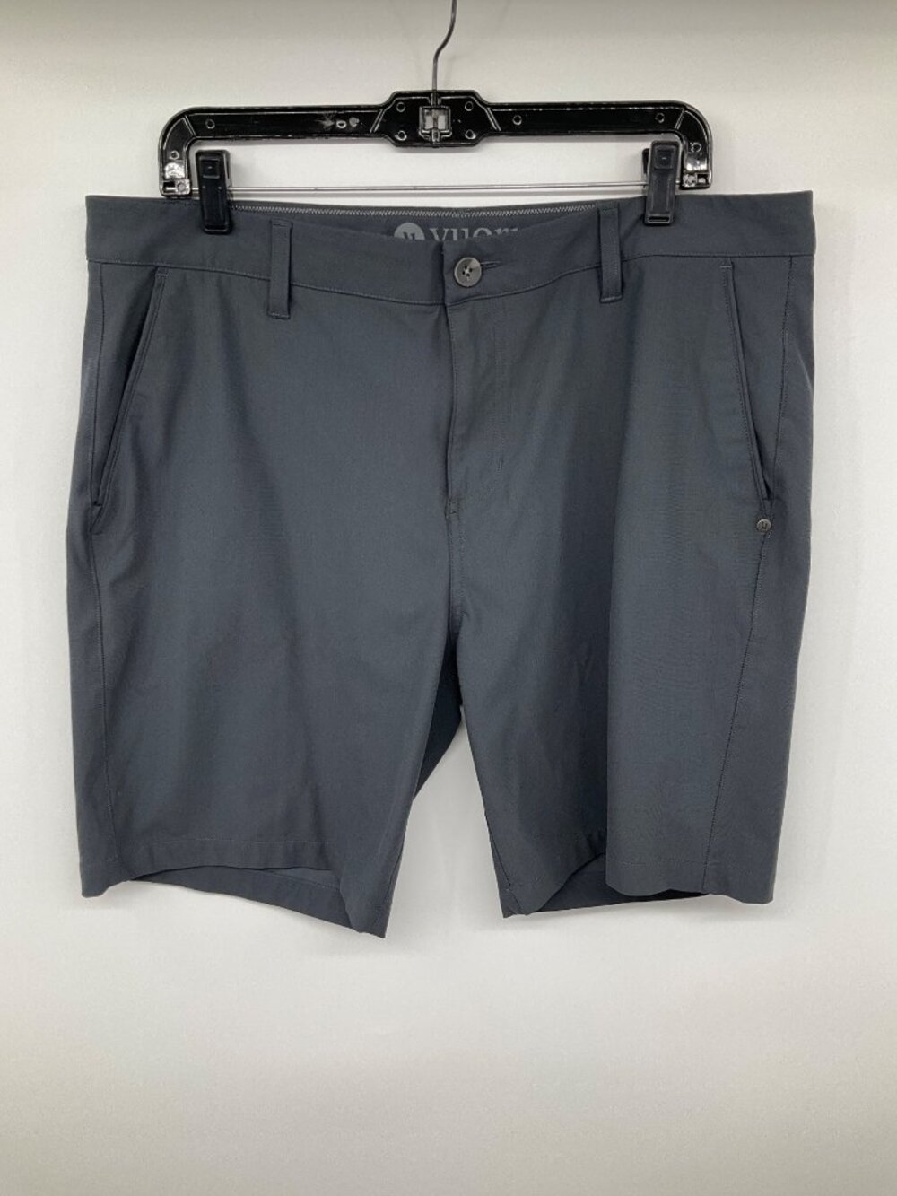 Vuori Meta size 36 Grey Polyester Shorts With Pockets Lightweight - Picture 2 of 9